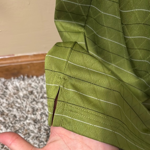 Greg Norman Collection Green Polo Shirt with Moisture-Wicking Fabric - Picture 6 of 8